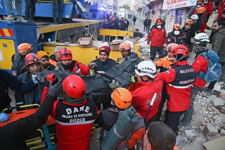 Σεισμός στην Τουρκία: Στους 38 οι νεκροί - Τελειώνουν τις έρευνες τα σωστικά συνεργεία - Φωτογραφία 2