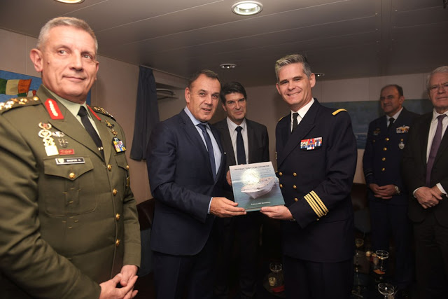 Επίσκεψη ΥΕΘΑ κ. Νικόλαου Παναγιωτόπουλου στο Ελικοπτεροφόρο «DIXMUDE» του Πολεμικού Ναυτικού της Γαλλίας - Φωτογραφία 8