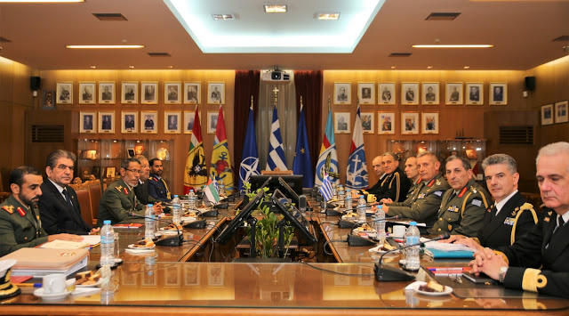 Επίσκεψη του Αρχηγού Γενικού Επιτελείου Ενόπλων Δυνάμεων (Α/ΓΕΕΔ) των Ηνωμένων Αραβικών Εμιράτων στην Ελλάδα - Φωτογραφία 3