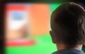 Ερευνα: Μια οθόνη μπορεί να κάνει τα παιδιά σωματικά αδρανή καθώς μεγαλώνουν