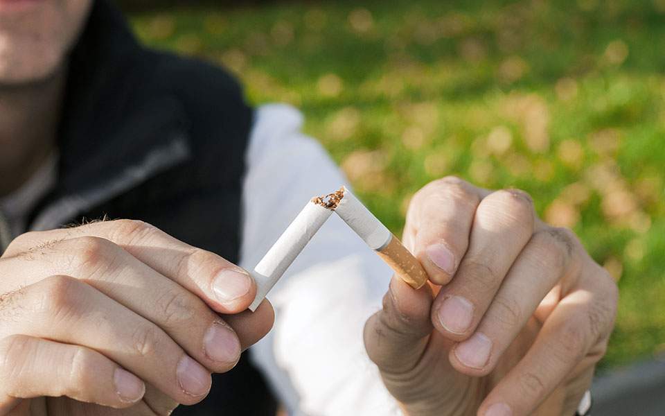 Νέα έρευνα δείχνει ότι οι πνεύμονες ακόμη και των χρόνιων καπνιστών επανέρχονται «μαγικά» εάν κόψουν το τσιγάρο - Φωτογραφία 1