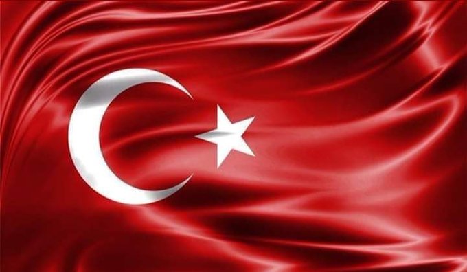 Αθήνα και Αγκυρα καταδικάζουν το σκίσιμο της τουρκικής σημαίας από τον Λαγό - Φωτογραφία 4