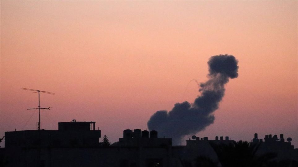 Ισραήλ: Αεροπορικά πλήγματα εναντίον στόχων της Χαμάς στη Γάζα - Φωτογραφία 1