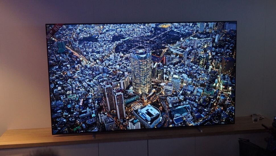 Philips παρουσίασε OLED τηλεόραση 88’’ με ανάλυση 8K - Φωτογραφία 1