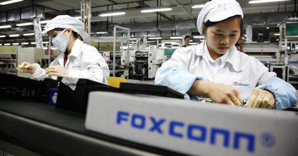 Foxconn: Νέα μέτρα απομόνωσης των εργαζόμενων και αναστολή λειτουργίας - Φωτογραφία 1