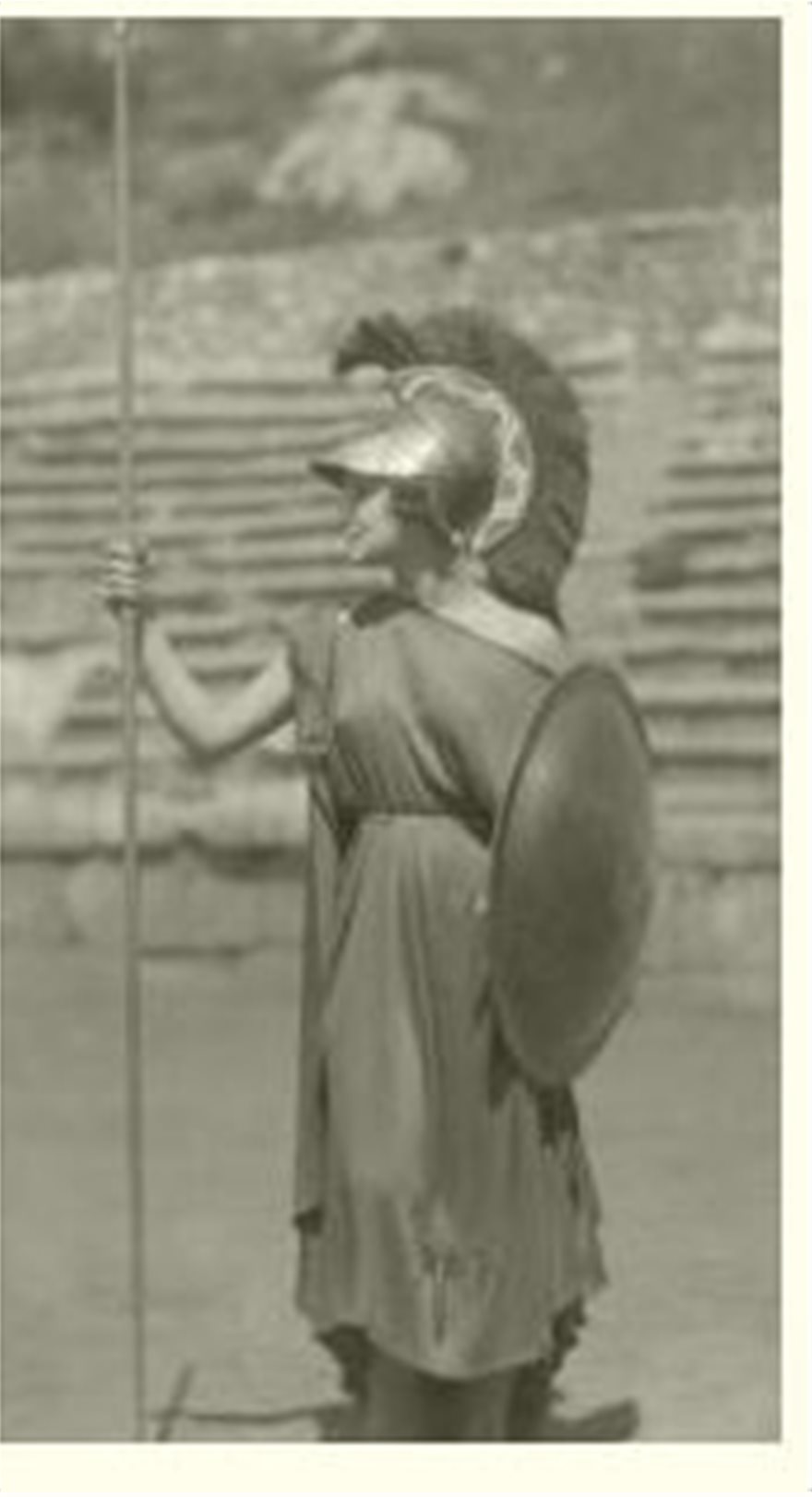 Αλίκη Διπλαράκου: Η Μανιάτισσα καλλονή που πάτησε το άβατο του Αγίου Όρους, έγινε σαν σήμερα η πρώτη Ελληνίδα Μις Ευρώπη - Φωτογραφία 8