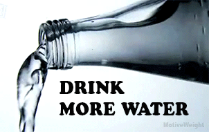 Τι συμβαίνει στο σώμα αν πίνετε νερό με άδειο στομάχι μόλις ξυπνάτε - Φωτογραφία 1