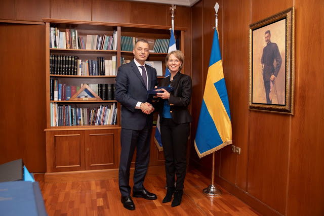 Συνάντηση ΥΦΕΘΑ Αλκιβιάδη Στεφανή με την Πρέσβη της Σουηδίας κα Σάρλoτ Σαμελίν - Φωτογραφία 1