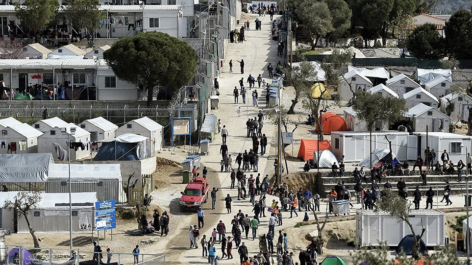 Μεταναστευτικό: Ζητείται διοικητής για το hotspot της Μόριας με μισθό άνω των €2.000 - Φωτογραφία 1