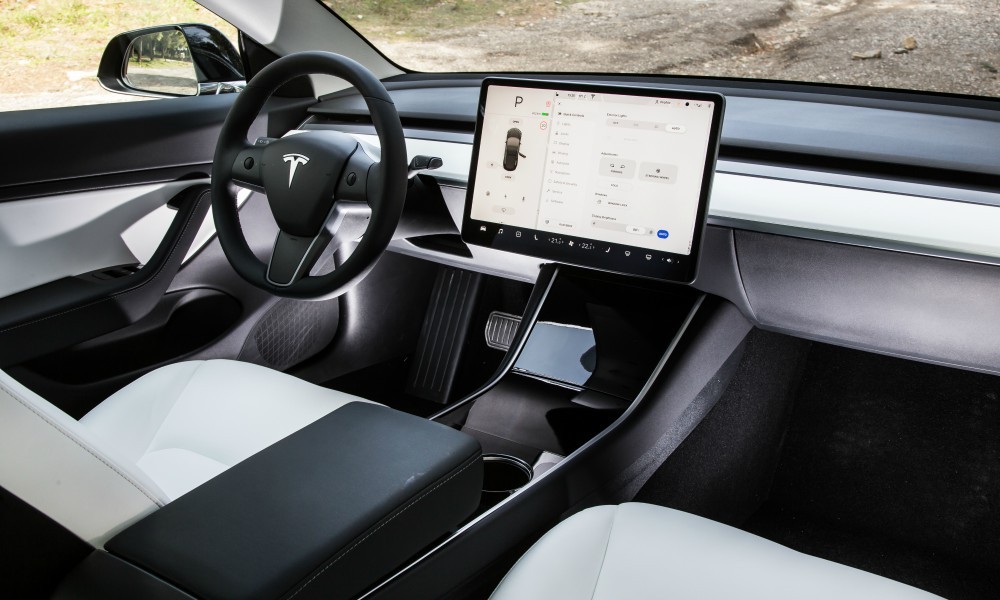 Tesla Model 3 Standard Plus - Φωτογραφία 3