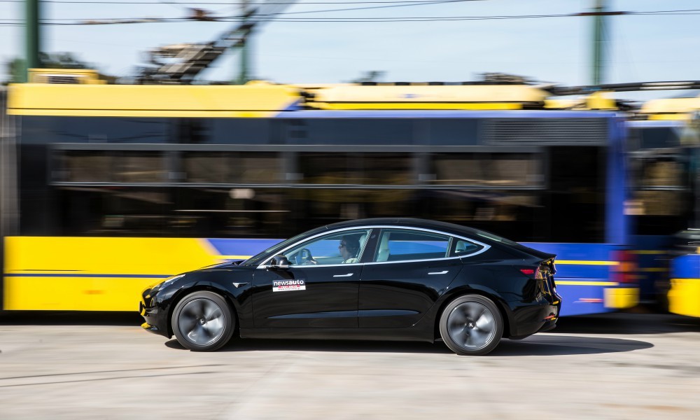 Tesla Model 3 Standard Plus - Φωτογραφία 8