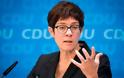 H Καρενμπάουερ θα προτείνει αρχηγό για το CDU στις 24 Φεβρουαρίου