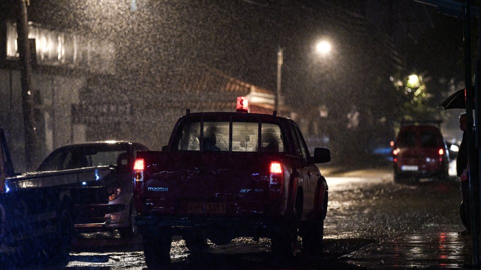 Κακοκαιρία: Ισχυρές νυχτερινές βροχές στο Αιγαίο, ιδίως στους Φούρνους - Φωτογραφία 1