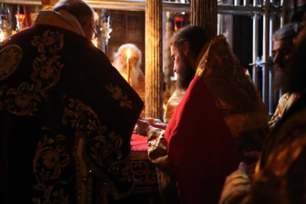 13186 - Με χειροτονία τιμήθηκε η εορτή της Υπαπαντής στην Ι.Μ.Μ. Βατοπαιδίου - Φωτογραφία 16