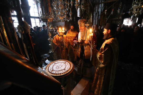 13186 - Με χειροτονία τιμήθηκε η εορτή της Υπαπαντής στην Ι.Μ.Μ. Βατοπαιδίου - Φωτογραφία 17