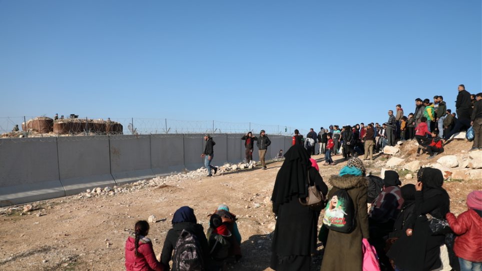 ΟΗΕ: Στους 900.000 οι εκτοπισμένοι από τον Δεκέμβριο στο Ιντλίμπ της Συρίας - Φωτογραφία 1