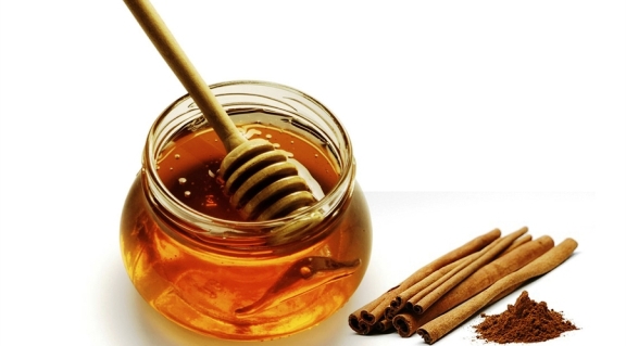Τι Συμβαίνει αν τρώτε μέλι και κανέλα κάθε μέρα! - Φωτογραφία 1
