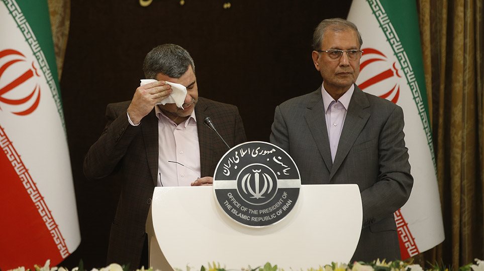 Κορωνοϊός: Ο υφυπουργός Υγείας του Ιράν έτοιμος να καταρρεύσει καθώς έχει προσβληθεί από τον ιό - Φωτογραφία 1