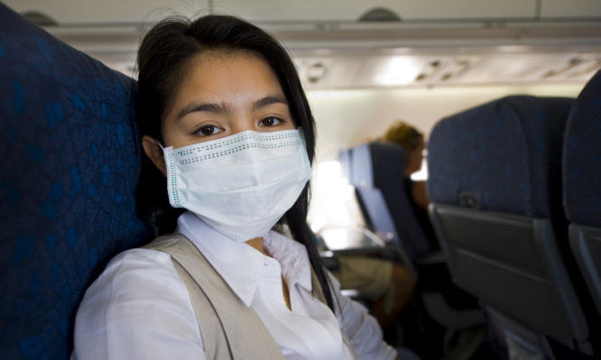 Κορωνοϊός: Πώς εξαπλώνεται μέσα σε ένα αεροπλάνο – Η πιο ασφαλής θέση να κάθεστε - Φωτογραφία 1