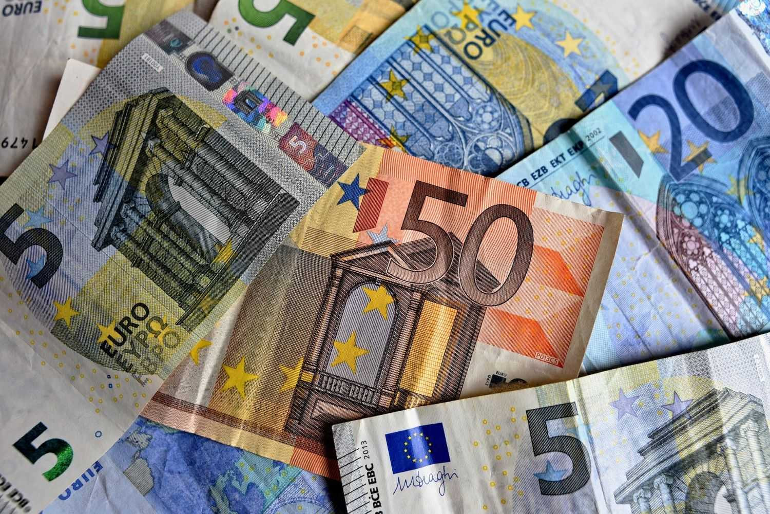 Φορολοταρία Φεβρουαρίου της ΑΑΔΕ: Έγινε η κλήρωση, δείτε αν κερδίσατε 1.000 ευρώ - Φωτογραφία 1