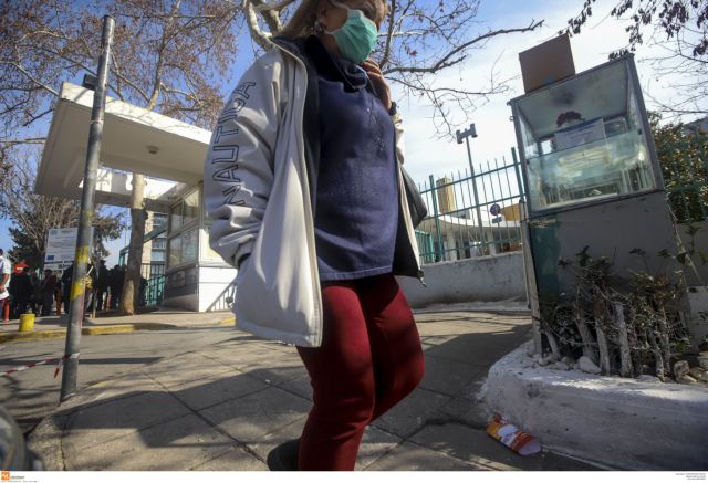 Εντοπίστηκαν οι συνταξιδιώτες της 38χρονης - Είχε πάει και στο δημαρχείο Θεσσαλονίκης - Φωτογραφία 1