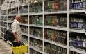Οι αρχές καταστρέφουν 37.000 μπουκάλια νοθευμένης βότκας