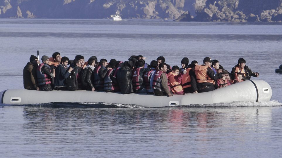 Reuters: Η Τουρκία ανοίγει στους πρόσφυγες τα σύνορα με την Ελλάδα - Φωτογραφία 1