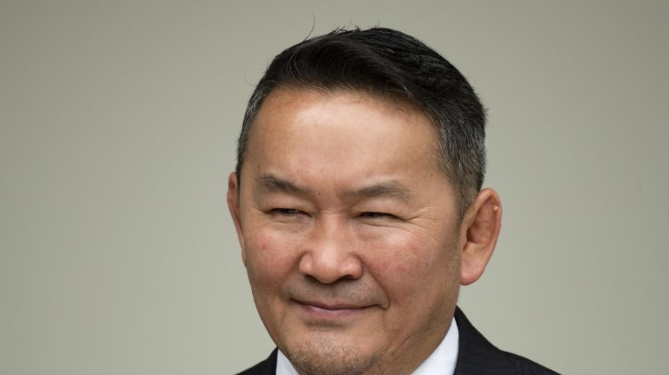 Κορωνοϊός: Σε καραντίνα ο πρόεδρος της Μογγολίας - Επέστρεψε από την Κίνα - Φωτογραφία 1