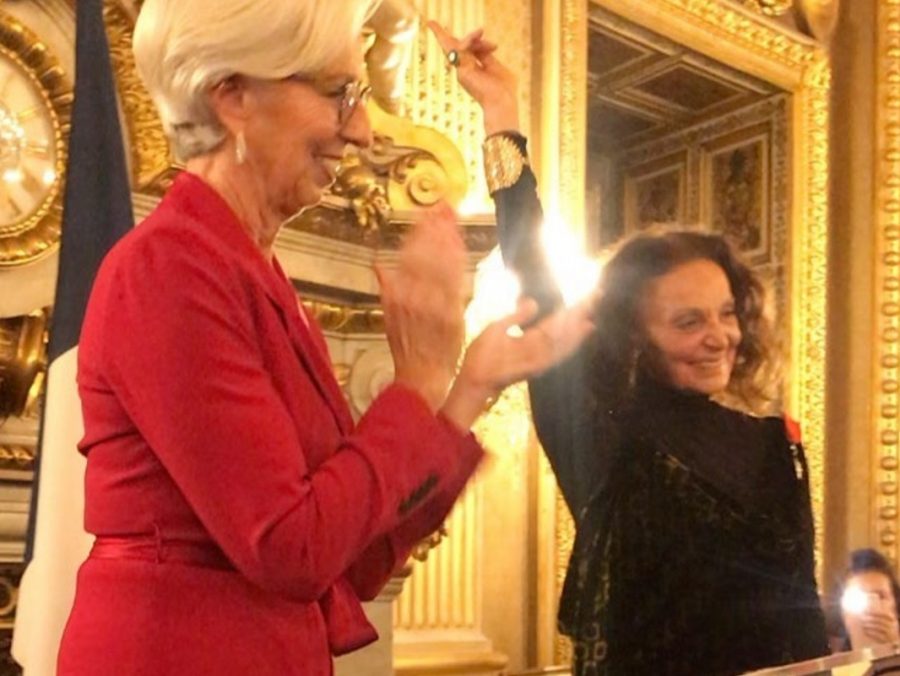 H Diane von Furstenberg βραβεύεται με το μετάλλιο της Λεγεώνας της Τιμής - Φωτογραφία 1