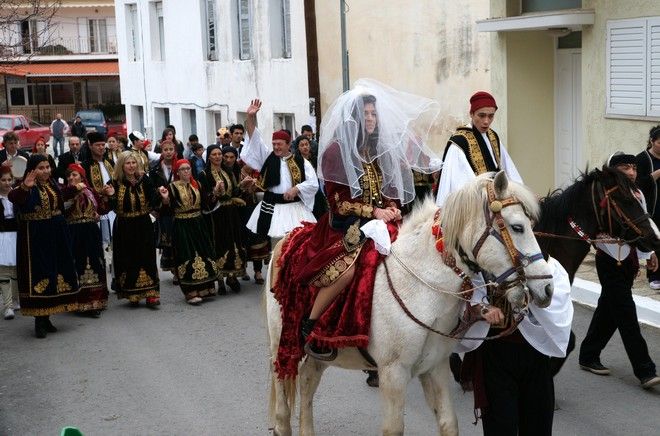 Καθαρά Δεύτερα: Τι γιορτάζουμε – Τα έθιμα σε όλη την Ελλάδα - Φωτογραφία 4
