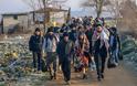 Μετανάστες στα σύνορα: Μετακινούνται νοτιότερα στον Έβρο - «Κόκκινος συναγερμός» και στο Αιγαίο - Φωτογραφία 1