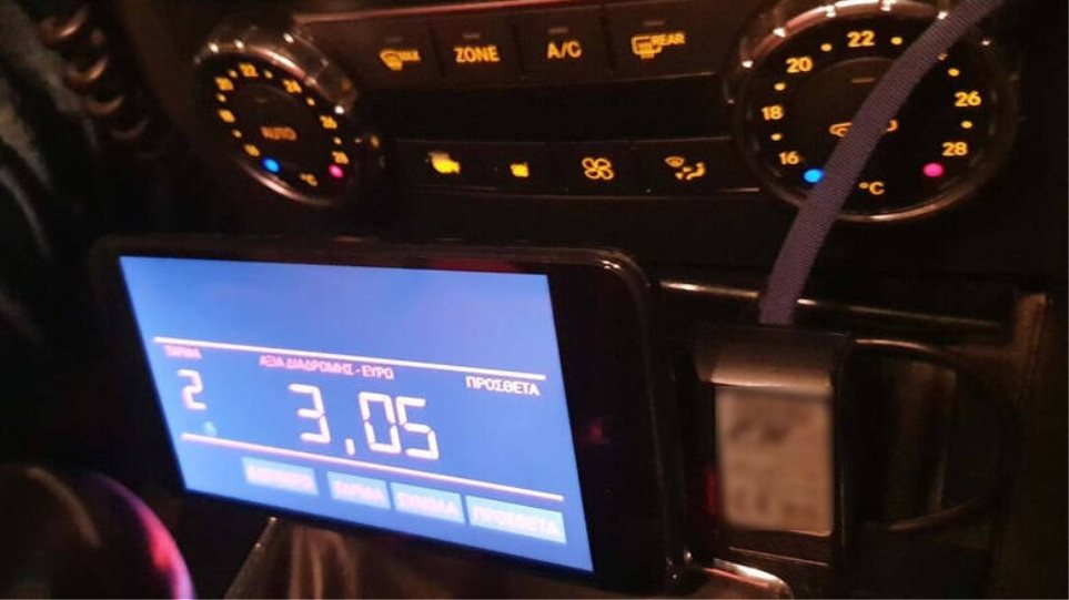 Πρόστιμα σε οδηγούς ταξί που χρησιμοποιούσαν tablet αντί για ταξίμετρο! - Φωτογραφία 1