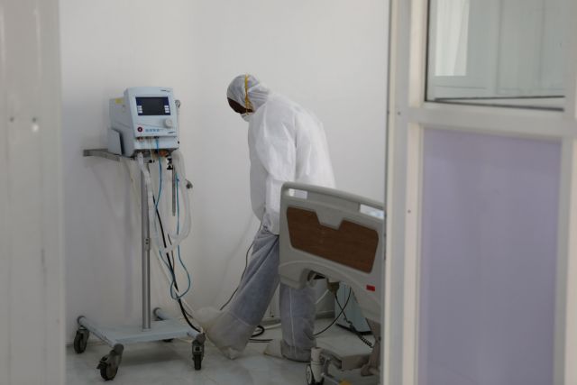 Κοροναϊός: Ογκολόγος προσεβλήθη από τον ιό – Προετοιμασίες για ευρεία διασπορά του - Φωτογραφία 1