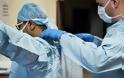 Κορωνοϊός: Κραυγή αγωνίας από γιατρούς και νοσηλευτές που ανήκουν σε ευπαθείς ομάδες
