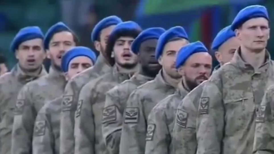 Απίστευτη τουρκική πρόκληση: Με στολές παραλλαγής οι παίκτες της Ρίζεσπορ κόντρα στην Αλάνιασπορ των Ελλήνων παικτών! - Φωτογραφία 1