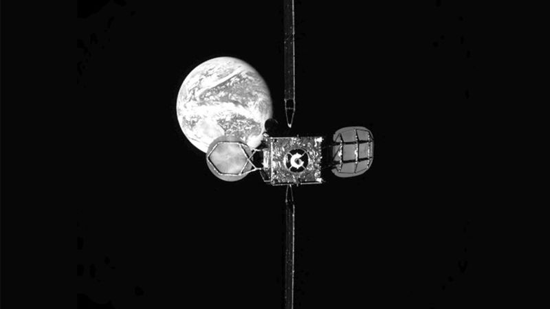 Η πρώτη ιδιωτική αποστολή διάσωσης δορυφόρου με επιτυχία - Φωτογραφία 1