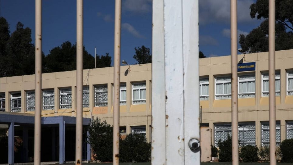 Κλειστά σχολεία σε Ραφήνα και Πικέρμι μέχρι την Παρασκευή - Φωτογραφία 1