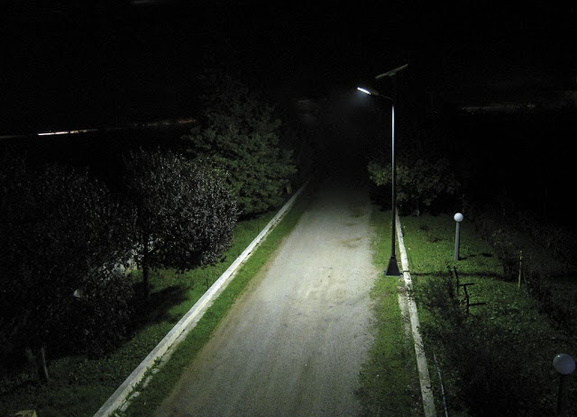 Χωρίς δημόσιο φωτισμό στη λεωφόρο Ηρακλειδών - Φωτογραφία 1