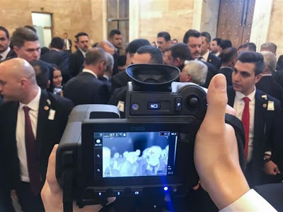 Κορονοϊός: Παίρνει μέτρα ο Ερντογάν -Τον συνοδεύει μία θερμική κάμερα - Φωτογραφία 2