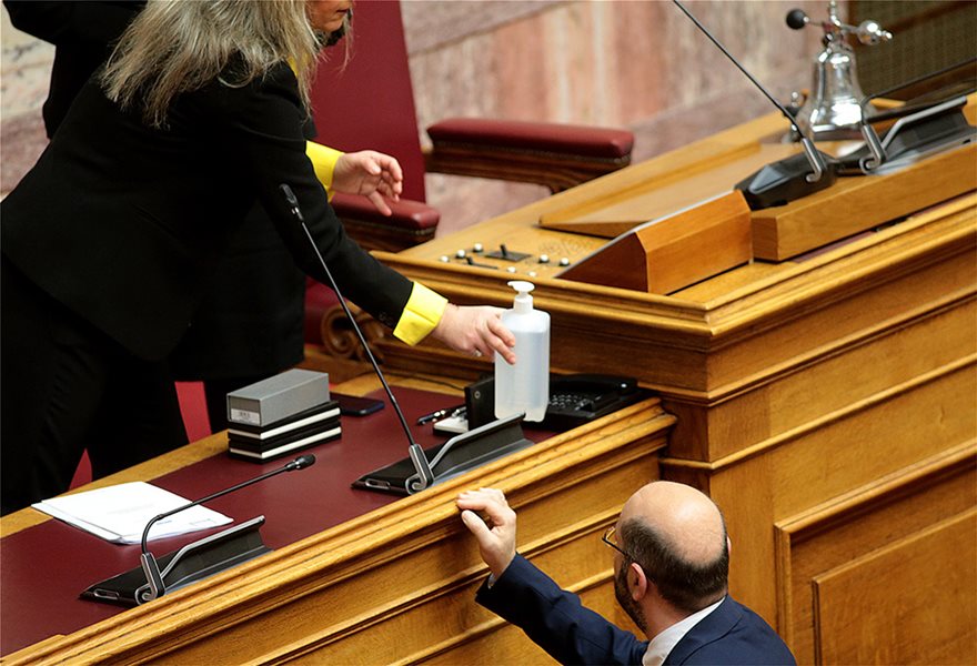 Αικατερίνη Σακελλαροπούλου: Ορκίστηκε η νέα Πρόεδρος της Δημοκρατίας - - Φωτογραφία 4
