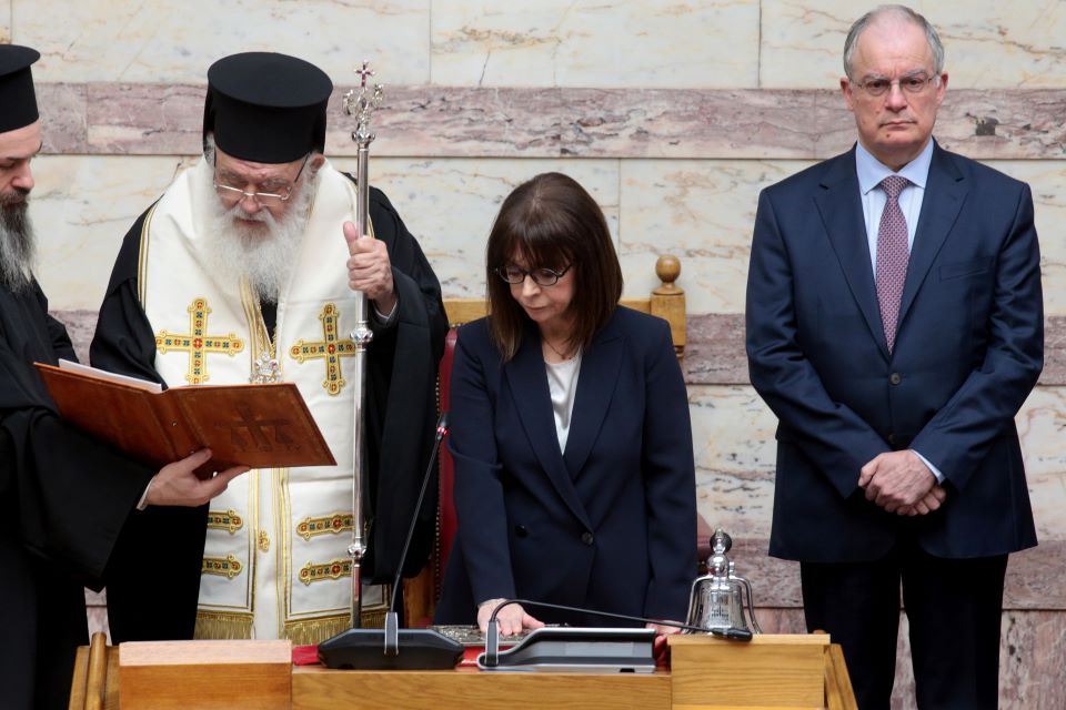 Oρκίστηκε Πρόεδρος της Δημοκρατίας η Αικατερίνη Σακελλαροπούλου - Φωτογραφία 1
