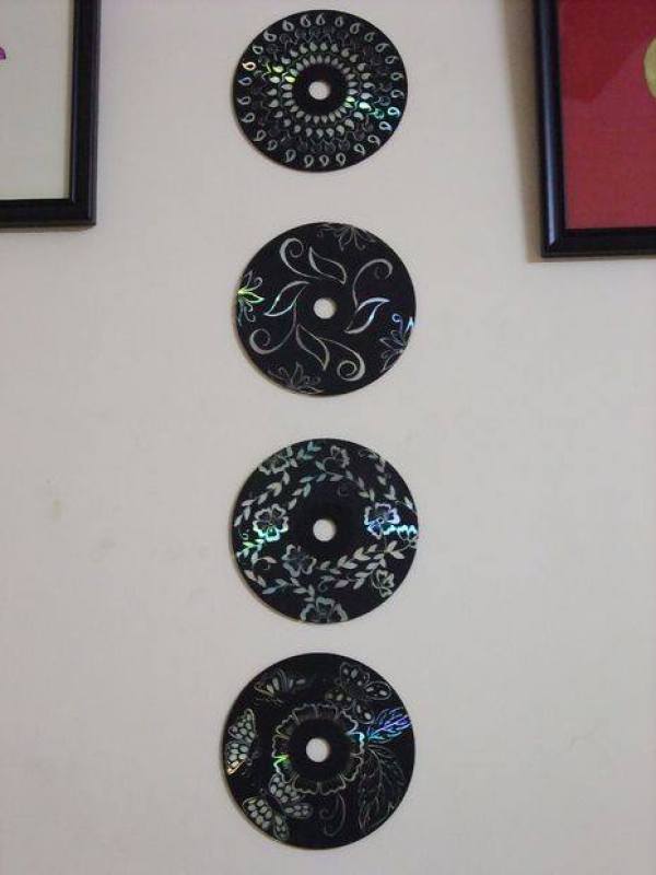 ΚΑΤΑΣΚΕΥΕΣ - DIY:Διακόσμηση τοίχου με παλιά CD - Φωτογραφία 6