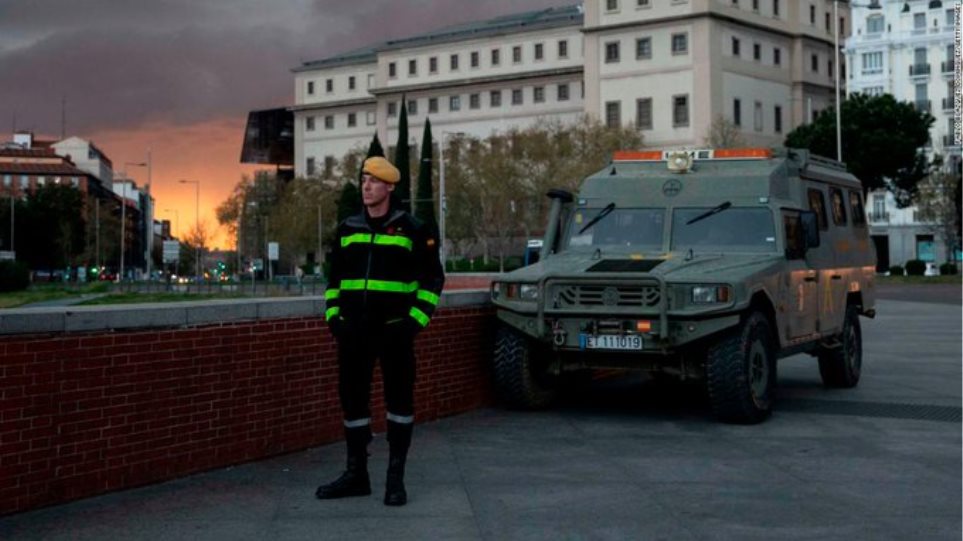 Ισπανία: Εκκωφαντική σιωπή στους δρόμους - Βγήκε ο στρατός σε 14 πόλεις - Φωτογραφία 1