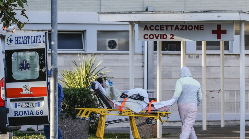 Ιταλία: Επιπλέον 349 θάνατοι και 3.233 κρούσματα το τελευταίο 24ωρο - Φωτογραφία 1