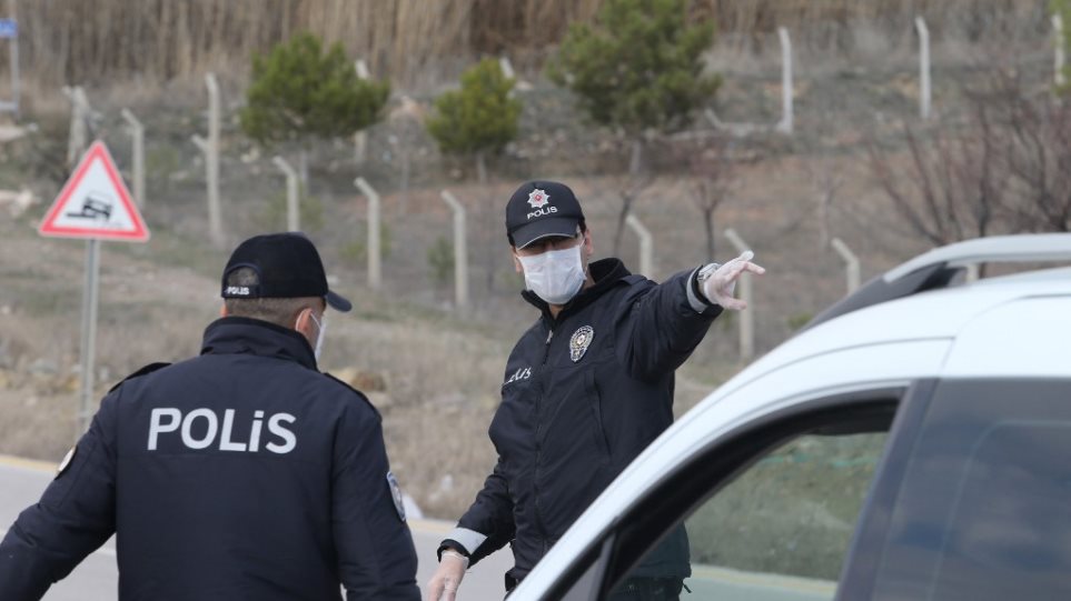 Τουρκία: Συνελήφθησαν 19 άτομα λόγω «προκλητικών» αναρτήσεων για την επιδημία - Φωτογραφία 1