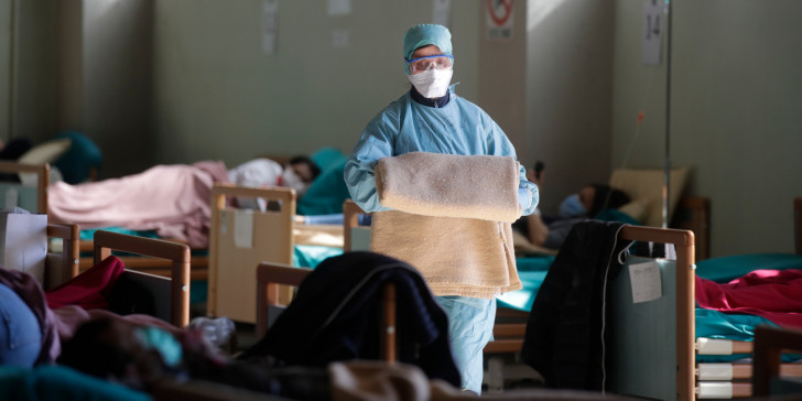 Κορωνοϊός: «Οι γιατροί στην Ευρώπη κάνουν τα λάθη που έγιναν αρχικά στην Ουχάν», προειδοποιούν Κινέζοι - Φωτογραφία 1
