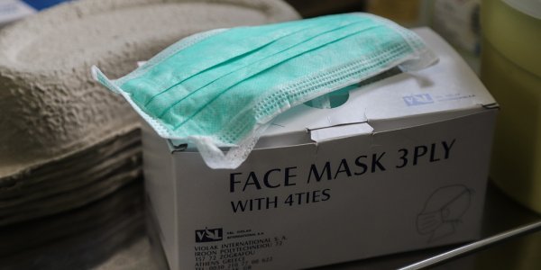 Κορονοϊός: Η Κάσος μοιράζει μάσκες και αντισηπτικά στους δημότες - Φωτογραφία 1