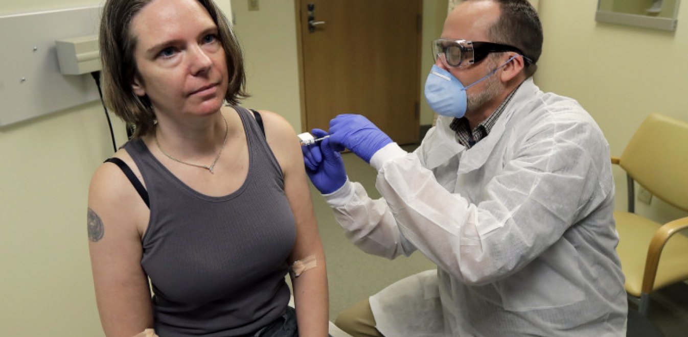 Κορονοϊός: Πρώτη δοκιμή εμβολίου σε 43χρονη στις ΗΠΑ - Φωτογραφία 1
