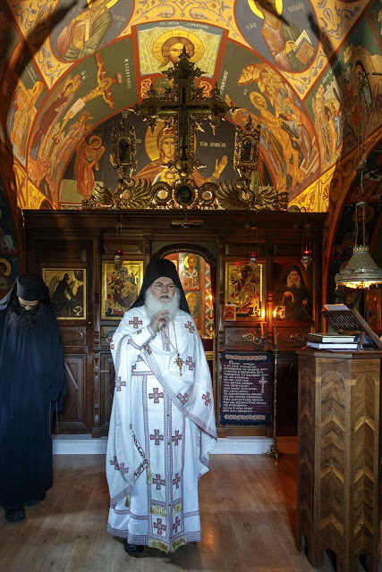 13333 - Φωτογραφίες από την πρώτη Θεία Λειτουργία στο παρεκκλήσι του Οσίου Ιωσήφ του Ησυχαστή - Φωτογραφία 15
