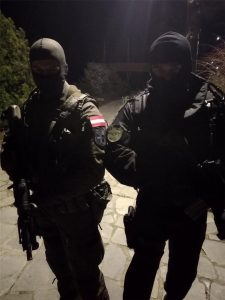 Evros – Austrian Commandos to Turkish officers: “Here it is our country, we defend the European borders” (photos) - Φωτογραφία 6